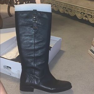 Banana Republic women’s boots